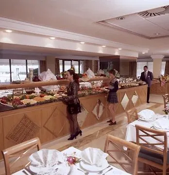 Sumba- Borneo Hotell 4*